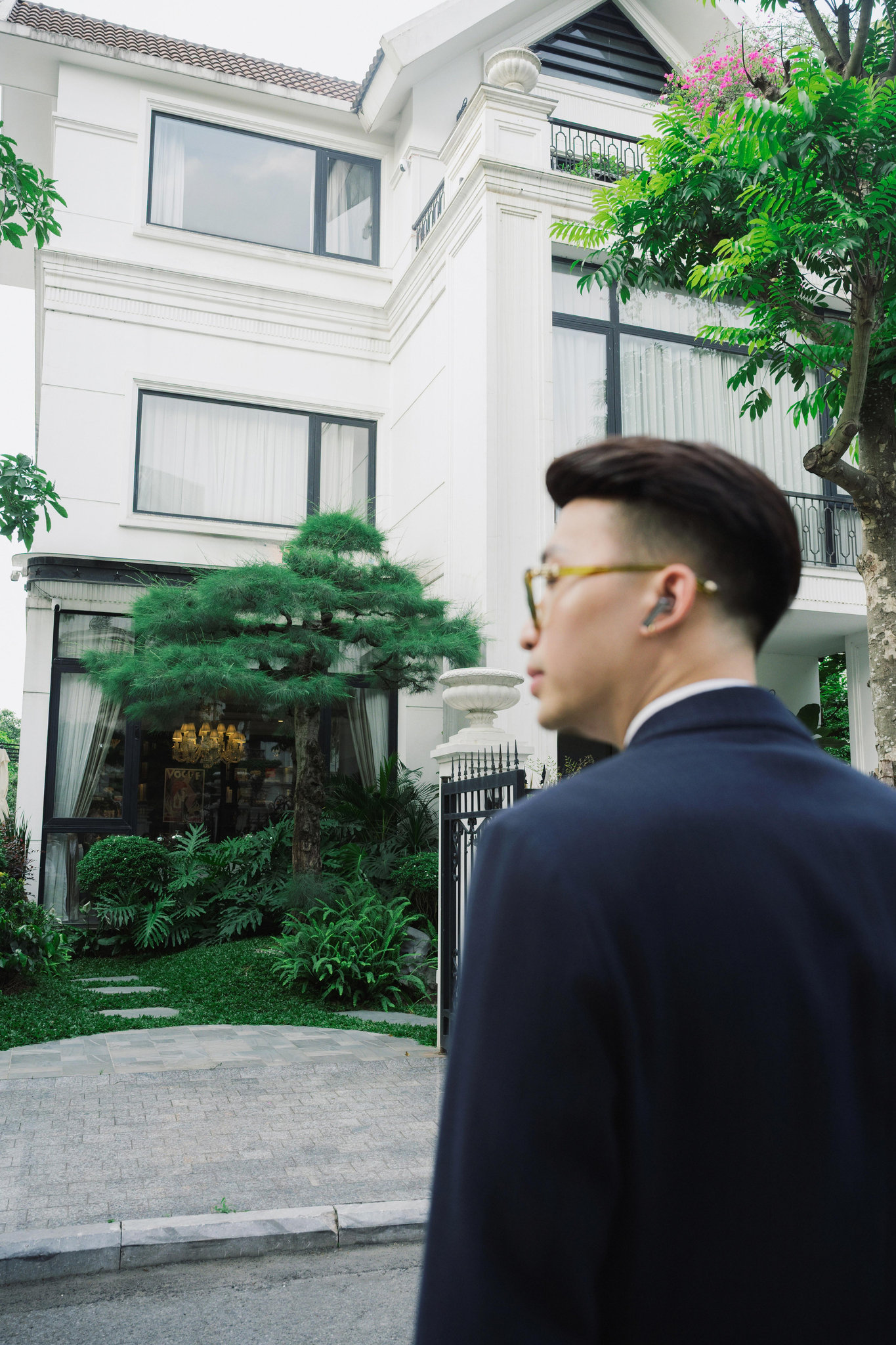 Viet Nguyen Branding visual branding