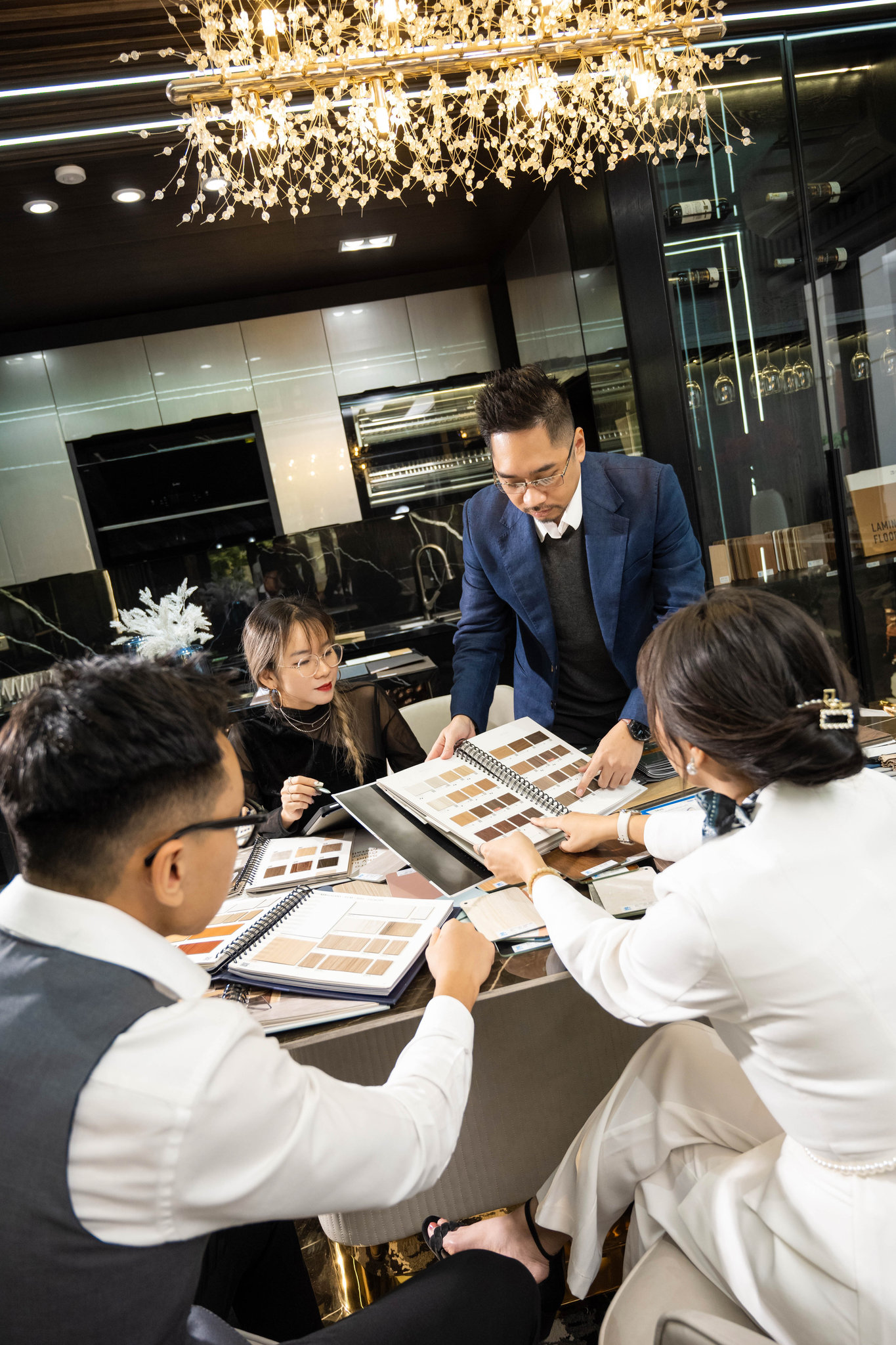 Viet Nguyen Branding visual branding